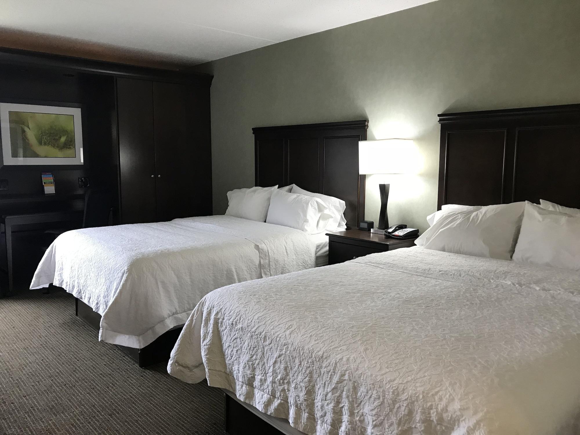 Hampton Inn Ridgefield Park Exterior photo